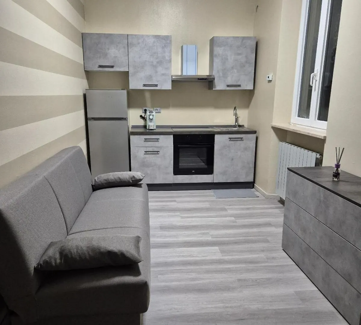 Mia Casa Muggio Apartment