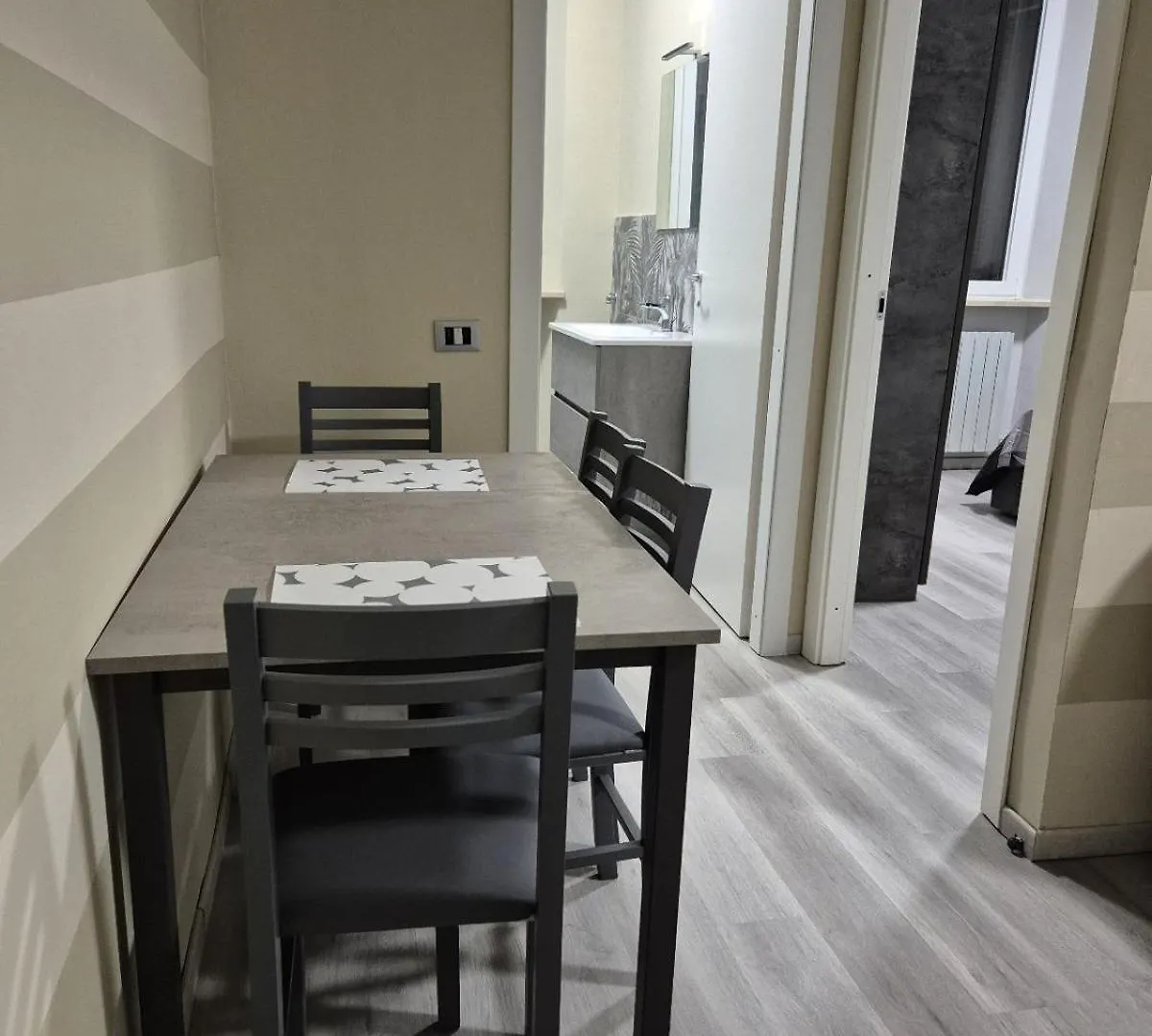 Mia Casa Muggio Apartment Italy