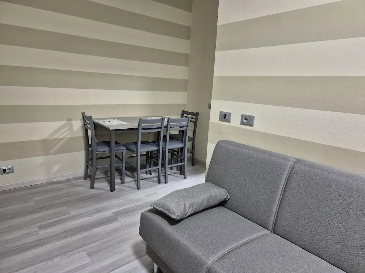 Mia Casa Muggio Apartment