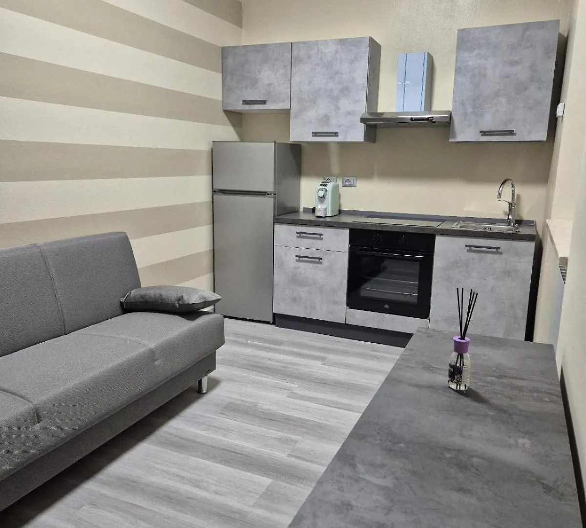 Mia Casa Muggio Apartment